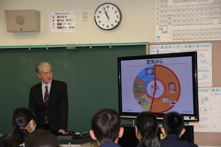 古田中学校での出前授業が大盛況