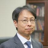 評議員 伴 信彦